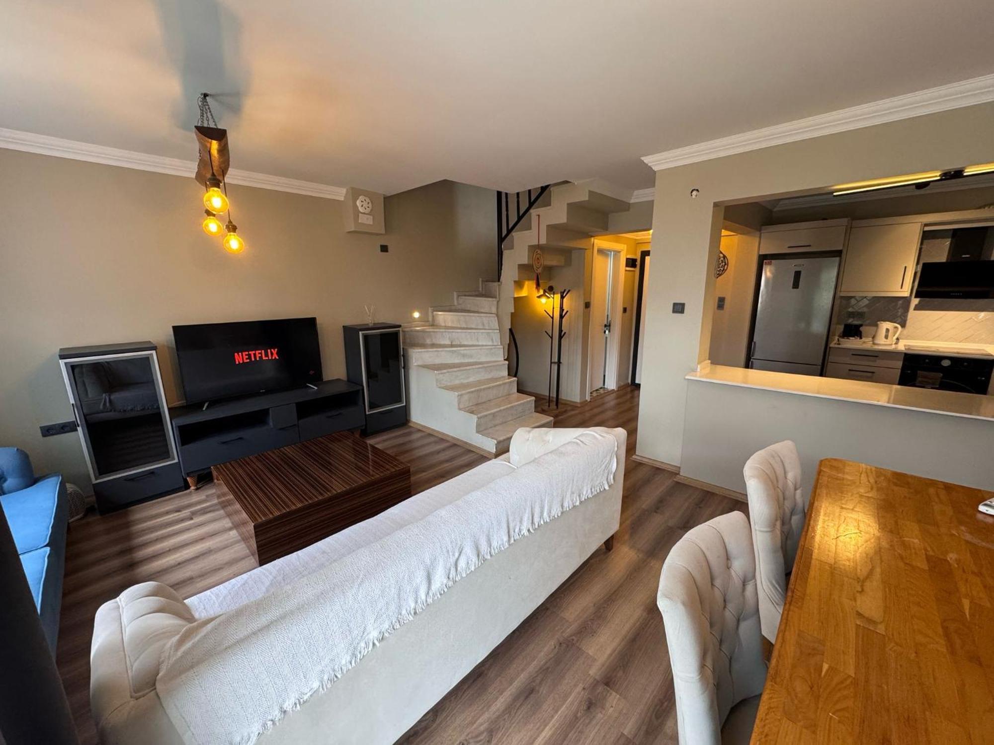 Villa Elegant In 5 Min Walk To Sea & Center Kuşadası