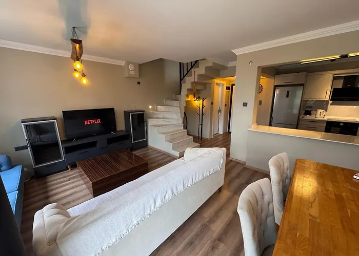 Elegant Villa In Kusadasi 5 Min Walk To Sea & Center